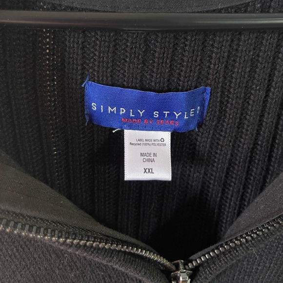 Simply Styled Sweater - Picture 4 of 7